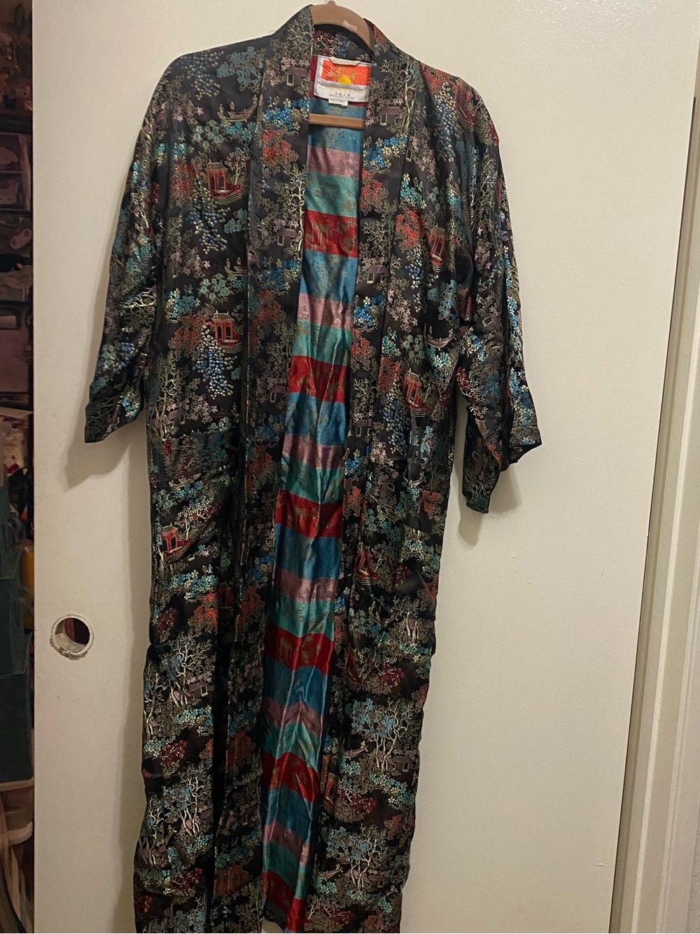 Womens XL 46” Oriental Kimono Robe Shanghhai China Black Blue Red Print Vintage